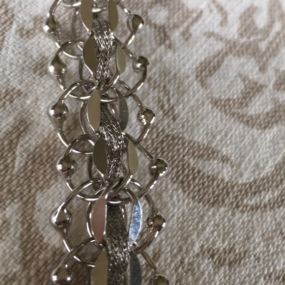 Vintage 925 Bracelet. Substantial sterling silver bracelet with mesh detail. - Picture 13 of 17